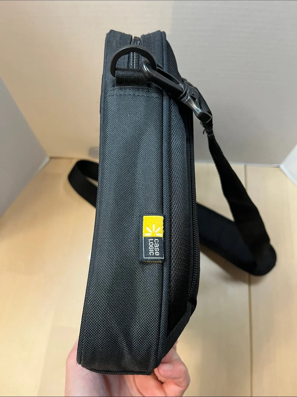 Case Logic Black Laptop & Tablet Commuter Briefcase Messenger Bag
